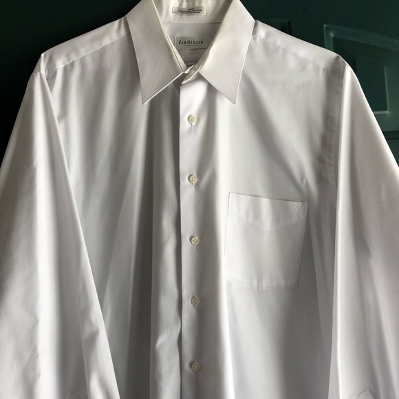 Van Heusen Shirts Euc Mens Van Heusen Button Down Dress Shirt